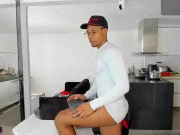 -The-sweet-couple- – webcam model profile photo Image 11