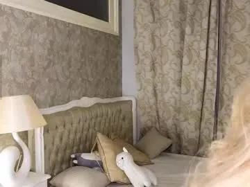 agatha__milf – webcam model profile photo Image 7