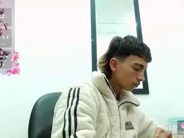 Likachkaa – webcam model profile photo Image 18