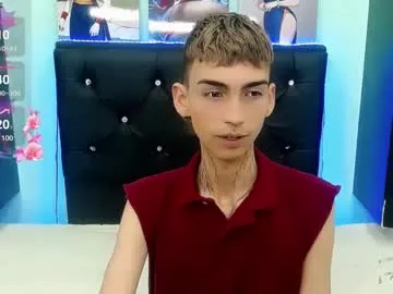 Likachkaa – webcam model profile photo Image 3