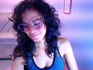 glossybabe_ – webcam model profile photo Image 12