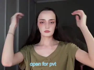 Vik1One1 – webcam model profile photo Image 14