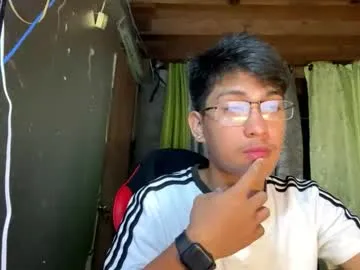 diffgirls1-1 – webcam model profile photo Image 11