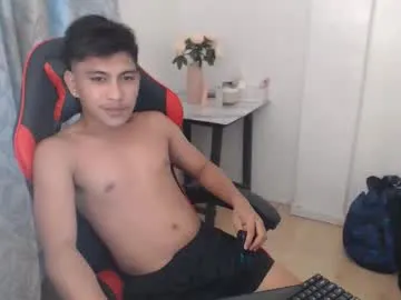 diffgirls1-1 – webcam model profile photo Image 7