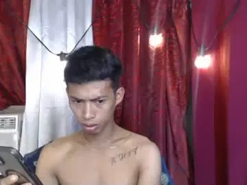 MinniMia – webcam model profile photo Image 8