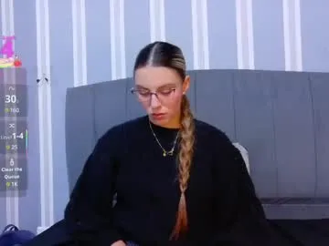 valentina_red18 Image 12