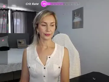 gymbunnie – webcam model profile photo Image 16