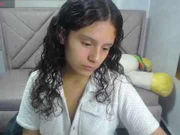 xlunami – webcam model profile photo Image 10