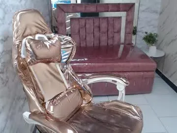 xlunami – webcam model profile photo Image 7