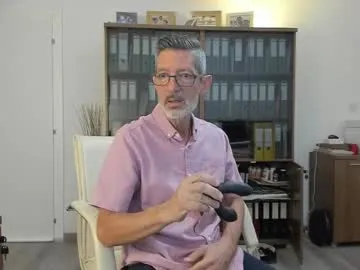 maca-moon – webcam model profile photo Image 7