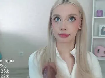blondefoxsilverfox – webcam model profile photo Image 6