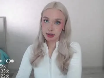 blondefoxsilverfox – webcam model profile photo Image 8