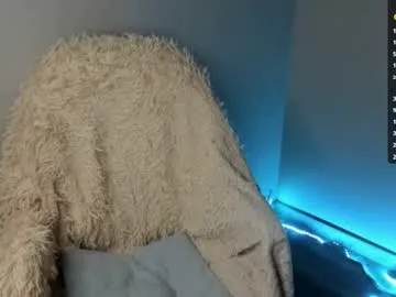 snowdrop5 – webcam model profile photo Image 10