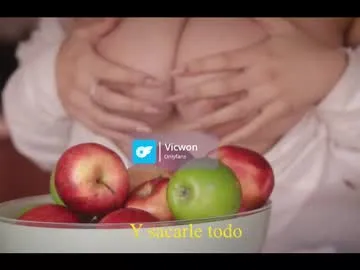 MurkaLux – webcam model profile photo Image 11