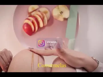 MurkaLux – webcam model profile photo Image 9