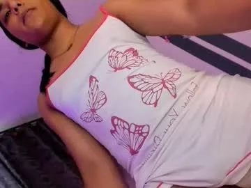 LinaTwins – webcam model profile photo Image 7