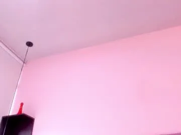 xlunami – webcam model profile photo Image 8