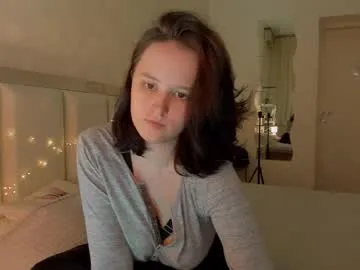 katysha_ – webcam model profile photo Image 4