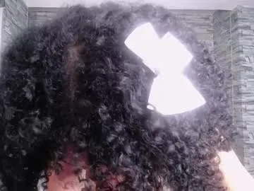 xlunami – webcam model profile photo Image 11