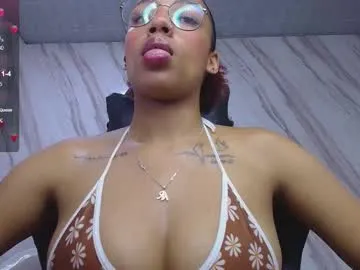 xlunami – webcam model profile photo Image 2