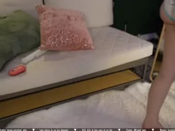 meow-777 – webcam model profile photo Image 6