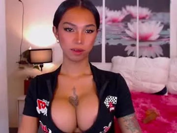 mikell_williams10 – webcam model profile photo Image 16