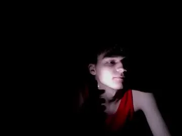 naughtymaeve – webcam model profile photo Image 12