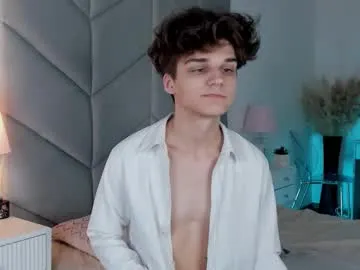 naughtymaeve – webcam model profile photo Image 8