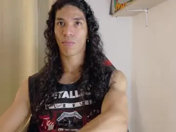 maca-moon – webcam model profile photo Image 17