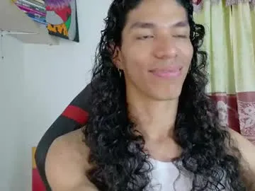 maca-moon – webcam model profile photo Image 7