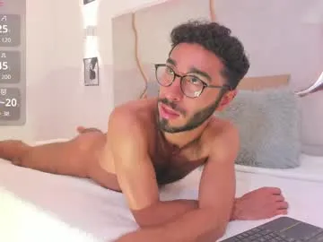 xander_tay Image 2