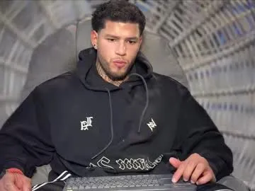 MurkaLux – webcam model profile photo Image 2