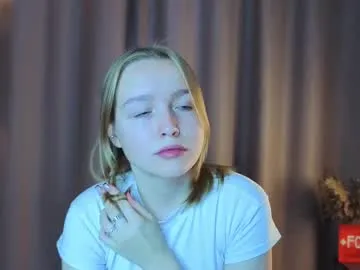 korinaluvv – webcam model profile photo Image 4