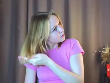 korinaluvv – webcam model profile photo Image 5