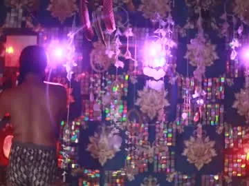 xunybany – webcam model profile photo Image 15