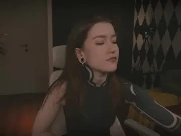 ynnenbrynn Image 2