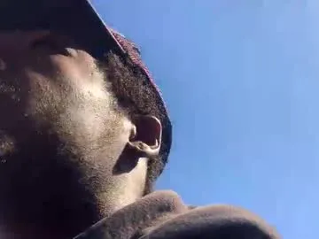 krissone – webcam model profile photo Image 6