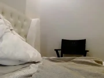 Ellidi – webcam model profile photo Image 5