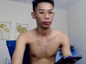 glossybabe_ – webcam model profile photo Image 11