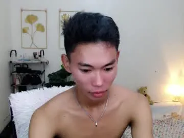 glossybabe_ – webcam model profile photo Image 18