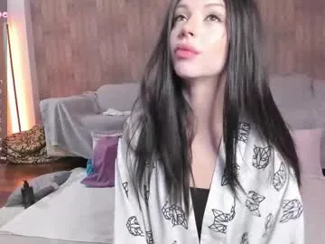 krissone – webcam model profile photo Image 4