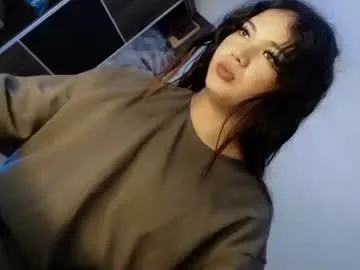 livslifee – webcam model profile photo Image 11