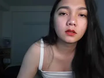 Maya-onelya – webcam model profile photo Image 2