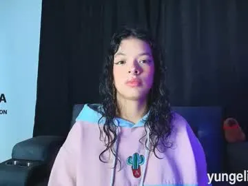 MaddieBryggs – webcam model profile photo Image 5