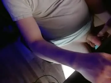 Barmaleyka37 – webcam model profile photo Image 3