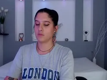 ANGELonDUTY – webcam model profile photo Image 3