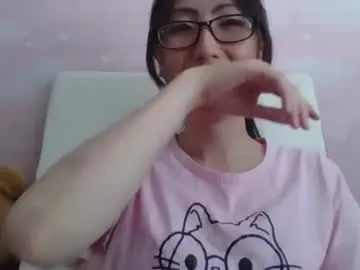 blondefoxsilverfox – webcam model profile photo Image 19