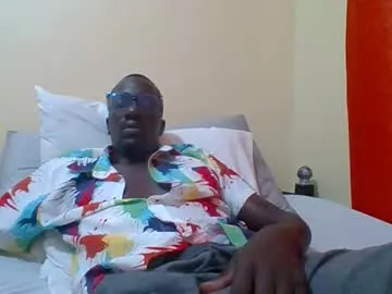 liah_grey8 – webcam model profile photo Image 17