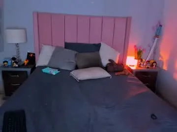 millemimi – webcam model profile photo Image 19