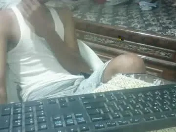 HellTrue2 – webcam model profile photo Image 5